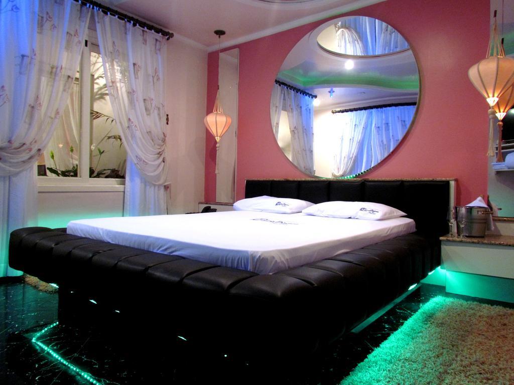 Motel Giro D'Agua (Adults Only) Кашиас-ду-Сул Экстерьер фото